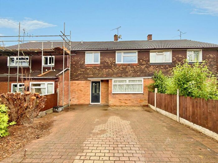 2 Bedroom Flat To Rent In Tomlinson Avenue, Luton, Bedfordshire, LU4