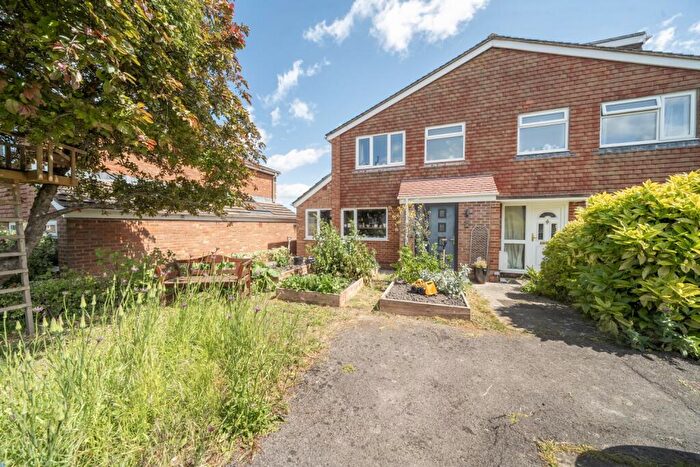 3 Bedroom Terraced House For Sale In Field Gardens, Wantage, OX12