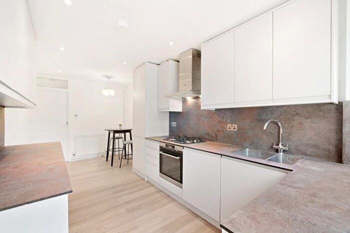 4 Bedroom Property To Rent In Havelock Street, Kings Cross, N1