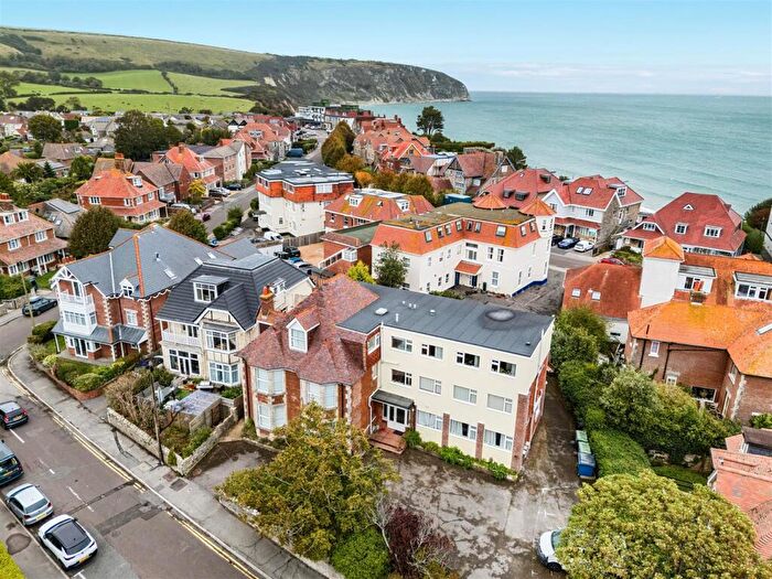 1 Bedroom Apartment For Sale In Cliff Avenue, Swanage, BH19