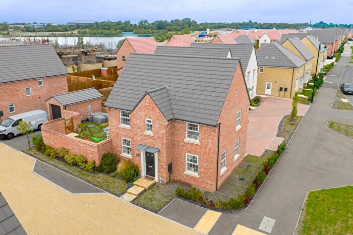 4 Bedroom Detached House For Sale In Perranporth Drive, Hampton Beach, PE7