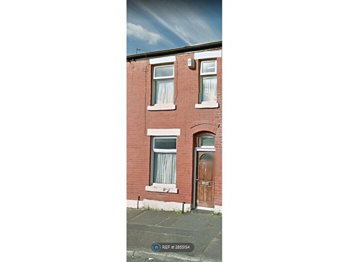 3 Bedroom Terraced House To Rent In Dover Street, Rochdale, OL16