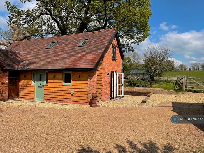 2 Bedroom Semi-Detached House To Rent In Henley Road, Ullenhall, B95