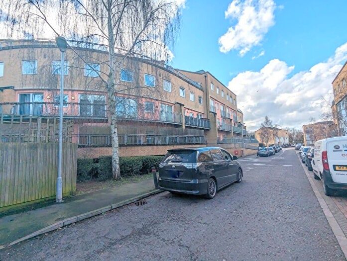 2 Bedroom Flat To Rent In Wooldridge Close, Feltham, TW14