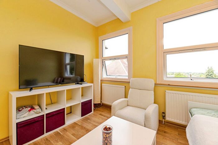 1 Bedroom Flat For Sale In Ringstead Road, Sutton, SM1