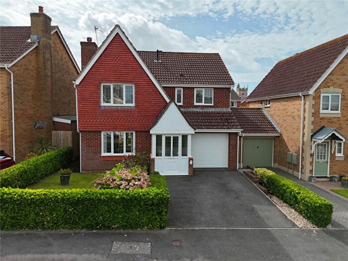 4 Bedroom Detached House For Sale In Barn Owl Road, Rogiet, Caldicot, Monmouthshire, NP26