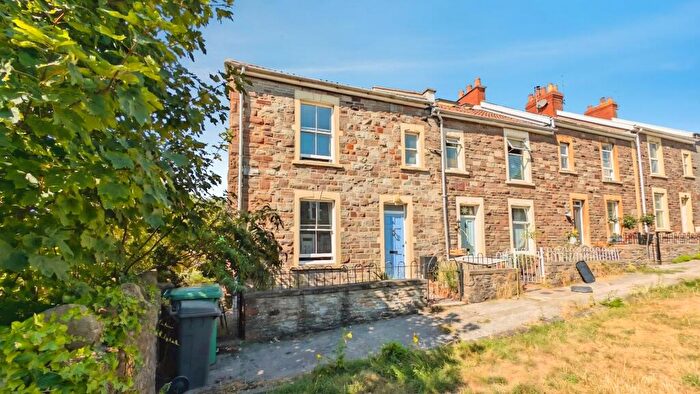 2 Bedroom End Of Terrace House For Sale In Grove View, Stapleton, Bristol, BS16