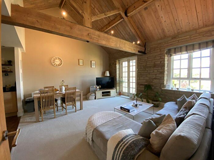 2 Bedroom Apartment For Sale In Whitley Willows, Lepton, HD8