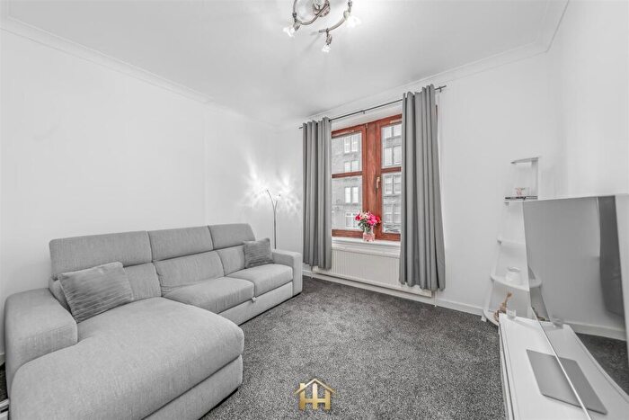 2 Bedroom Flat For Sale In Provost Road, Dundee, DD3