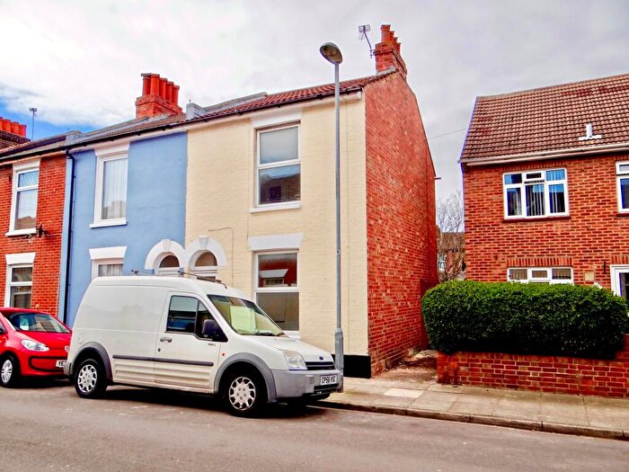 3 Bedroom End Of Terrace House To Rent In Brompton Road, Southsea, PO4