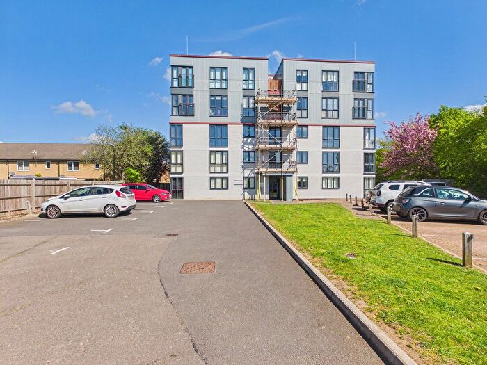 2 Bedroom Flat For Sale In Baronswood Way, Colchester, CO2