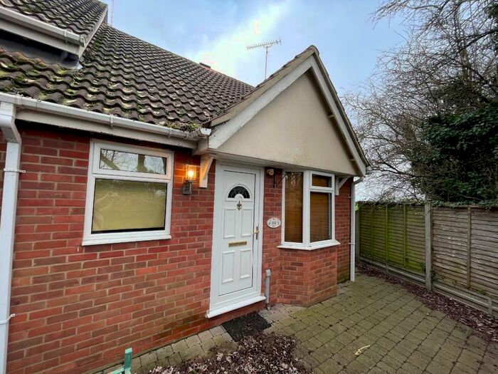 2 Bedroom Bungalow To Rent In Waterlees Road, Wisbech, PE13