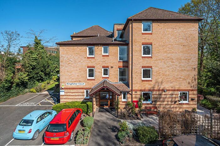 1 Bedroom Flat For Sale In Surbiton, Surrey, KT6