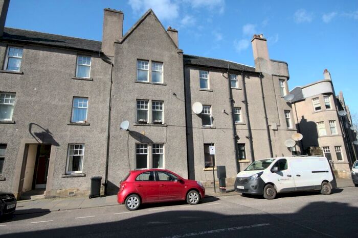 2 Bedroom Flat To Rent In St Marys Wynd, Stirling Town, Stirling, FK8