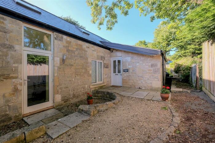 2 Bedroom Flat To Rent In Gloucester Road, Bath, BA1