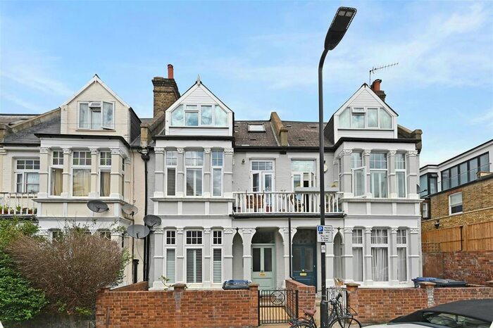 2 Bedroom Flat To Rent In Nemoure Road, London, W3