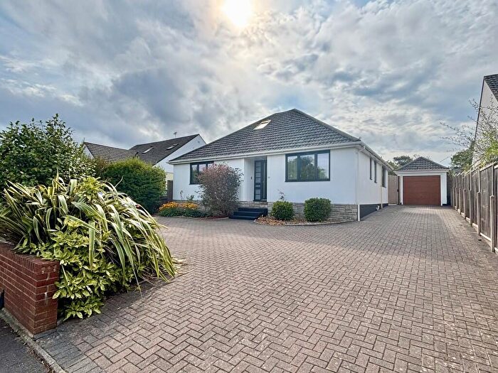 4 Bedroom Detached Bungalow For Sale In Upton Way, Broadstone, BH18