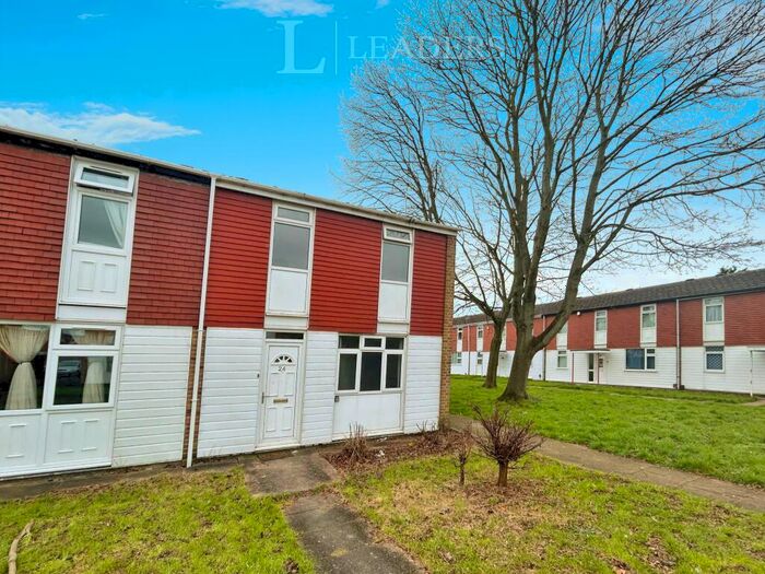 3 Bedroom Semi-Detached House To Rent In Bucksburn Walk, LE4