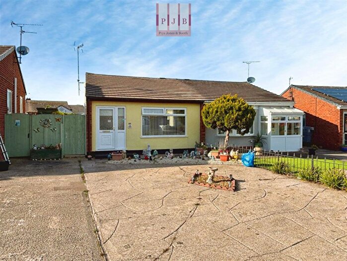 1 Bedroom Semi Detached Bungalow For Sale In St. Davids Road, Abergele, LL22