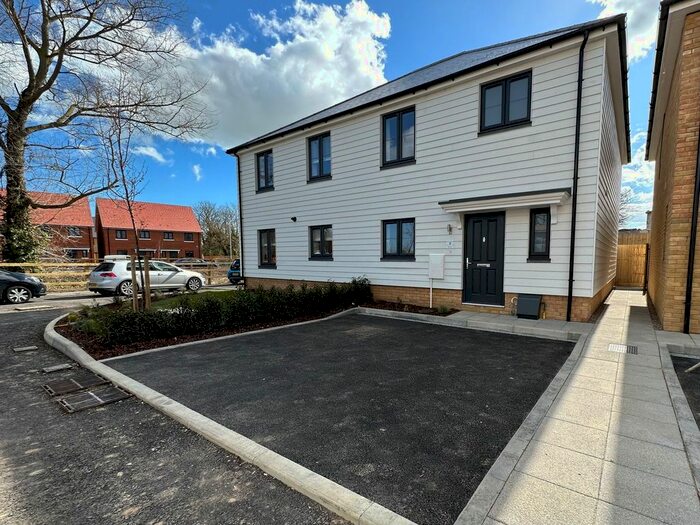 3 Bedroom Semi-Detached House To Rent In Kiln Close, Deal, CT14