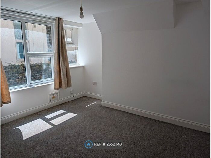1 Bedroom Flat To Rent In Norfolk Road, Cliftonville, Margate, CT9
