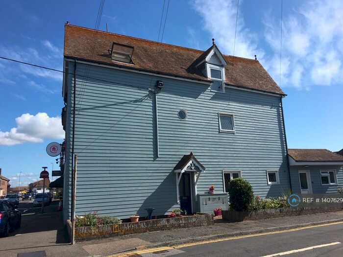 2 Bedroom Flat To Rent In Anchor House, Pevensey Bay, BN24