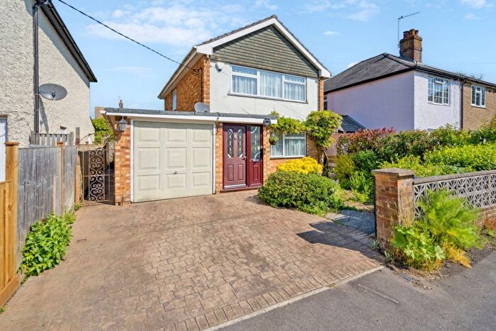 3 Bedroom Detached House For Sale In New Road, Prestwood, HP16