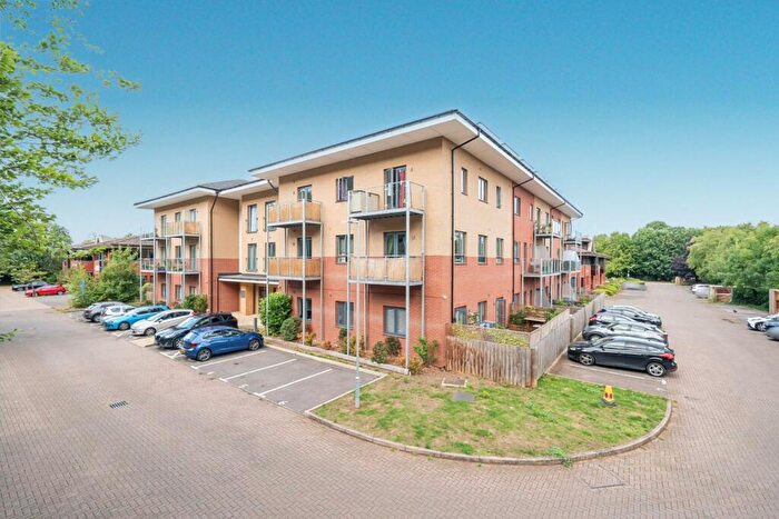 1 Bedroom Flat For Sale In Weyside Park, Catteshall Lane, Godalming, Surrey, GU7