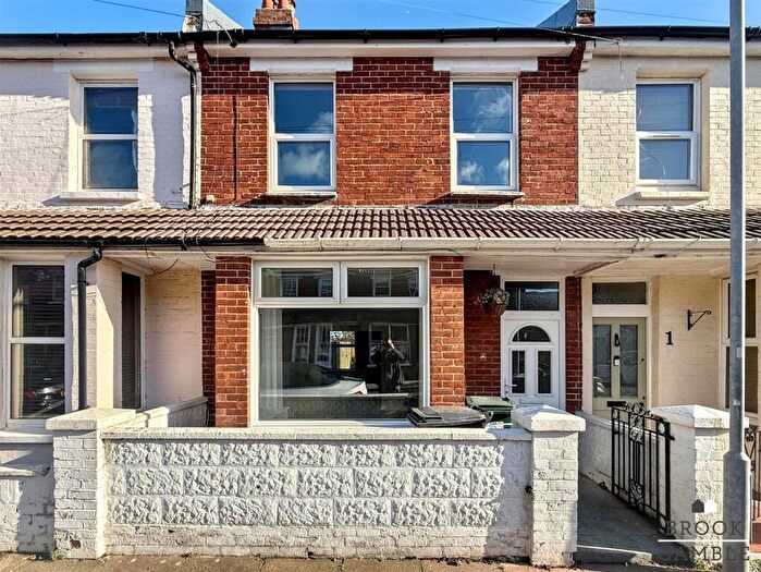 3 Bedroom House To Rent In Annington Road, Eastbourne, BN22