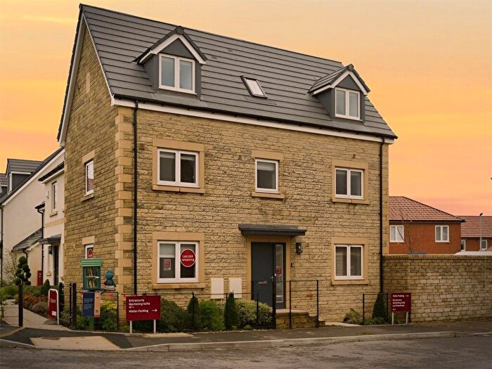 4 Bedroom Semi-Detached House For Sale In Roman Place, Westbury, BA13