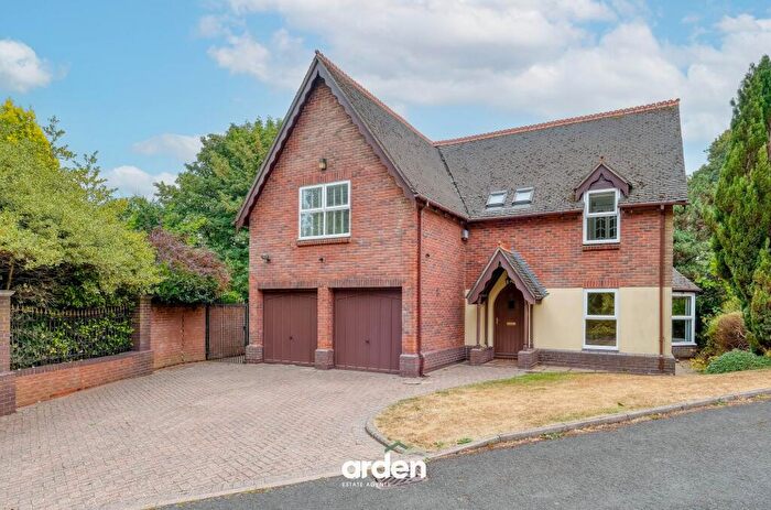 5 Bedroom Detached House For Sale In St. Johns Wood, Rednal, B45