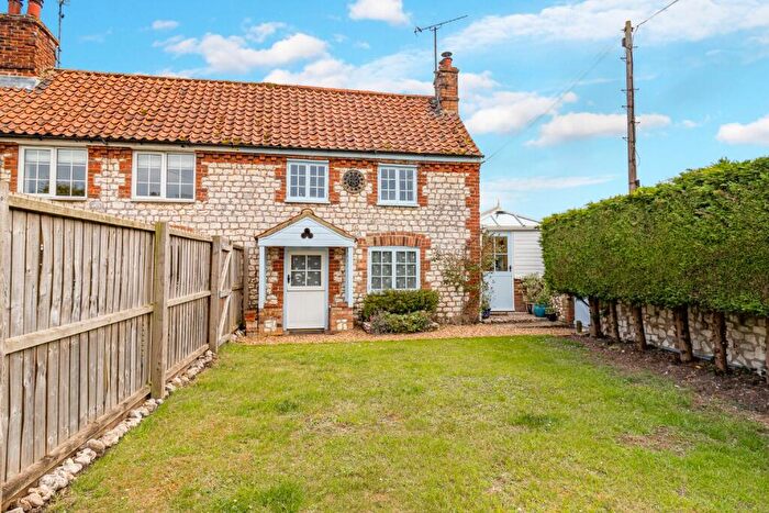 3 Bedroom Cottage For Sale In Clock Row, High Street, Thornham, PE36