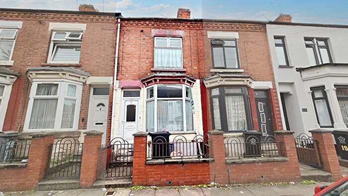 2 Bedroom Terraced House For Sale In Morley Road, Leicester, LE5