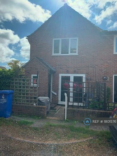 1 Bedroom End Of Terrace House To Rent In Jameson House, Fleet, GU51