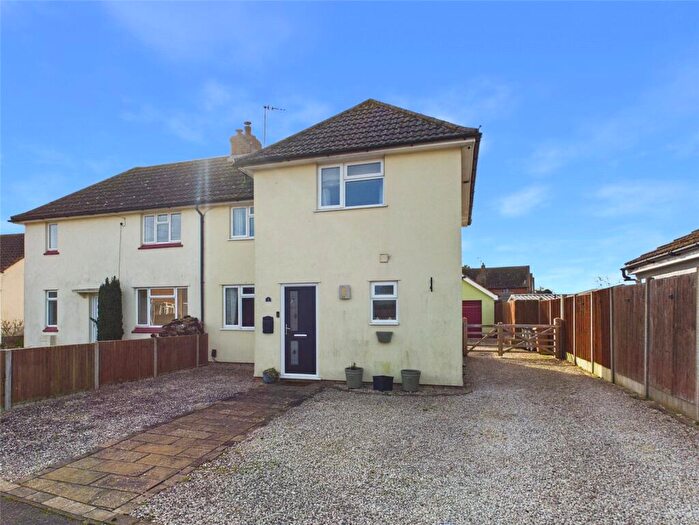 3 Bedroom Semi-Detached House For Sale In Cavendish Road, Trimley St. Martin, Felixstowe, Suffolk, IP11