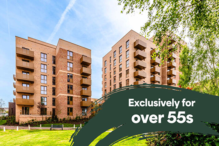 1 Bedroom Apartment For Sale In Park Rise, Sunrise Avenue, Hornchurch, Havering, RM12