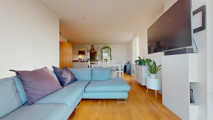 3 Bedroom Flat To Rent In Seager Place, London, SE8