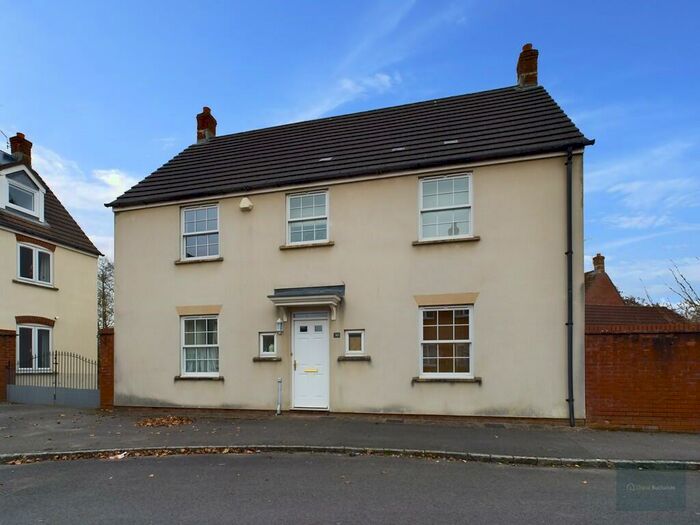 4 Bedroom Detached House To Rent In Osmund Road, Devizes, SN10