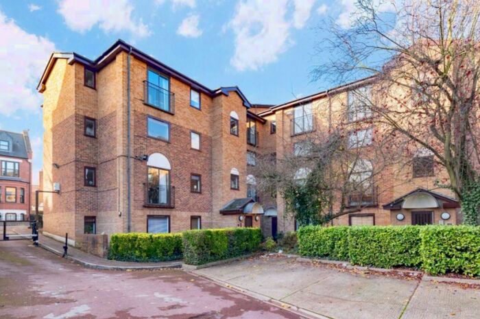 1 Bedroom Flat To Rent In Tinniswood Close, London, N5