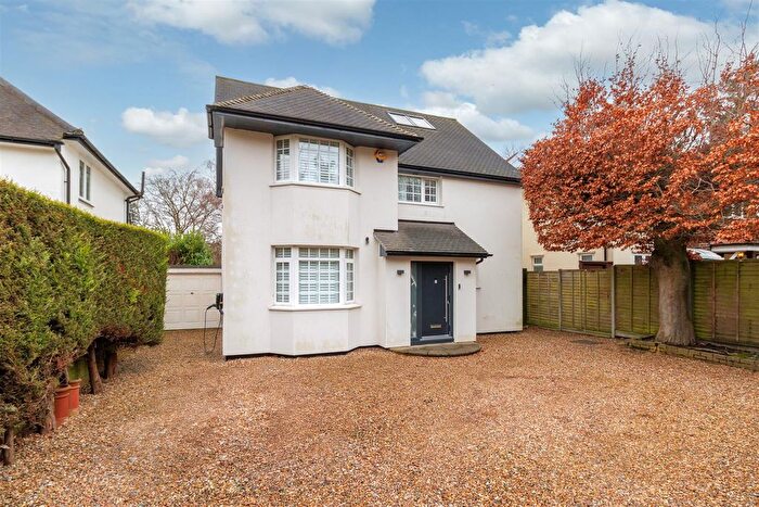 4 Bedroom Detached House For Sale In Watling Knoll, Radlett, WD7
