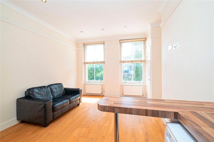 1 Bedroom Apartment To Rent In Manor Gardens, Islington, London, N7