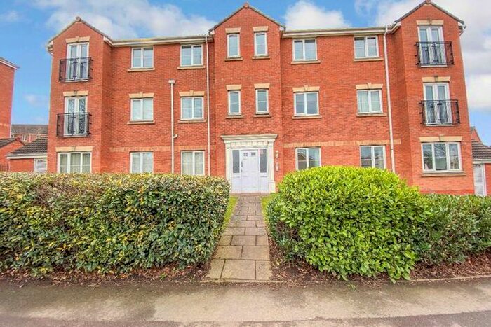 2 Bedroom Flat To Rent In Moor Street, Brierley Hill, DY5