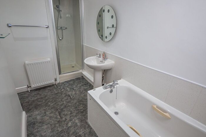 3 Bedroom Terraced House For Sale In Lawrence Road, Broadheath, Altrincham, WA14