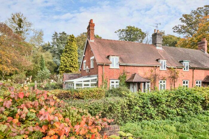 4 Bedroom Semi-Detached House For Sale In Murrels End, Hartpury, Gloucestershire, GL19