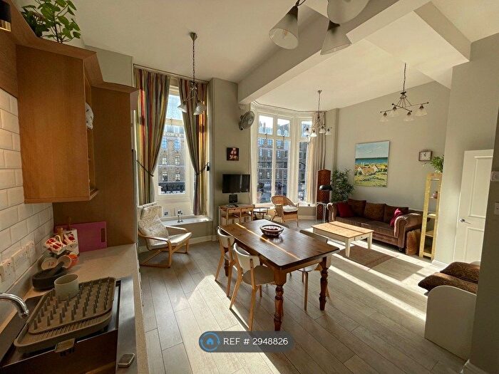 2 Bedroom Flat To Rent In Whitechapel Road, London, E1