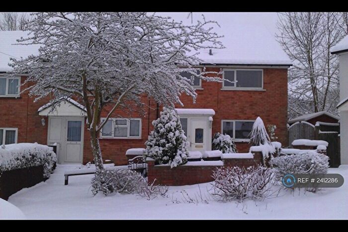 3 Bedroom End Of Terrace House To Rent In Parkersfield, Stevenage, SG2