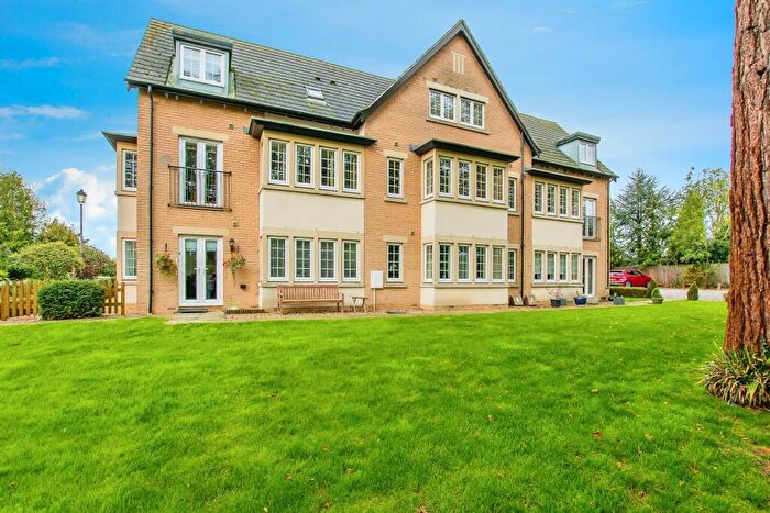 2 Bedroom Apartment For Sale In Chapel Street, Yaxley, Peterborough, PE7