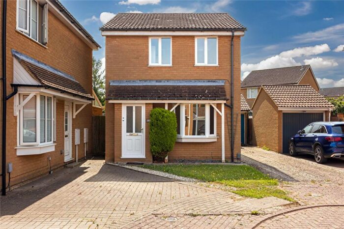 3 Bedroom Detached House For Sale In Truro Gardens, Flitwick, Bedfordshire, MK45