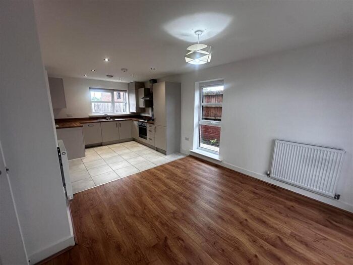 2 Bedroom Semi-Detached House To Rent In Bourdon Street, Manchester, M40