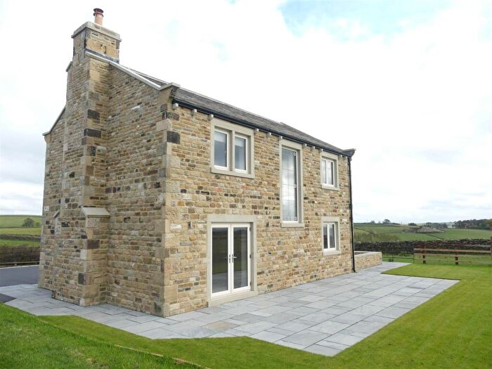 3 Bedroom Detached House To Rent In Coates Lane, Silsden, BD20